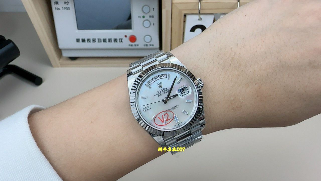 VS配重DD劳力士星期日历型复刻手表m228236-0026腕表 /  