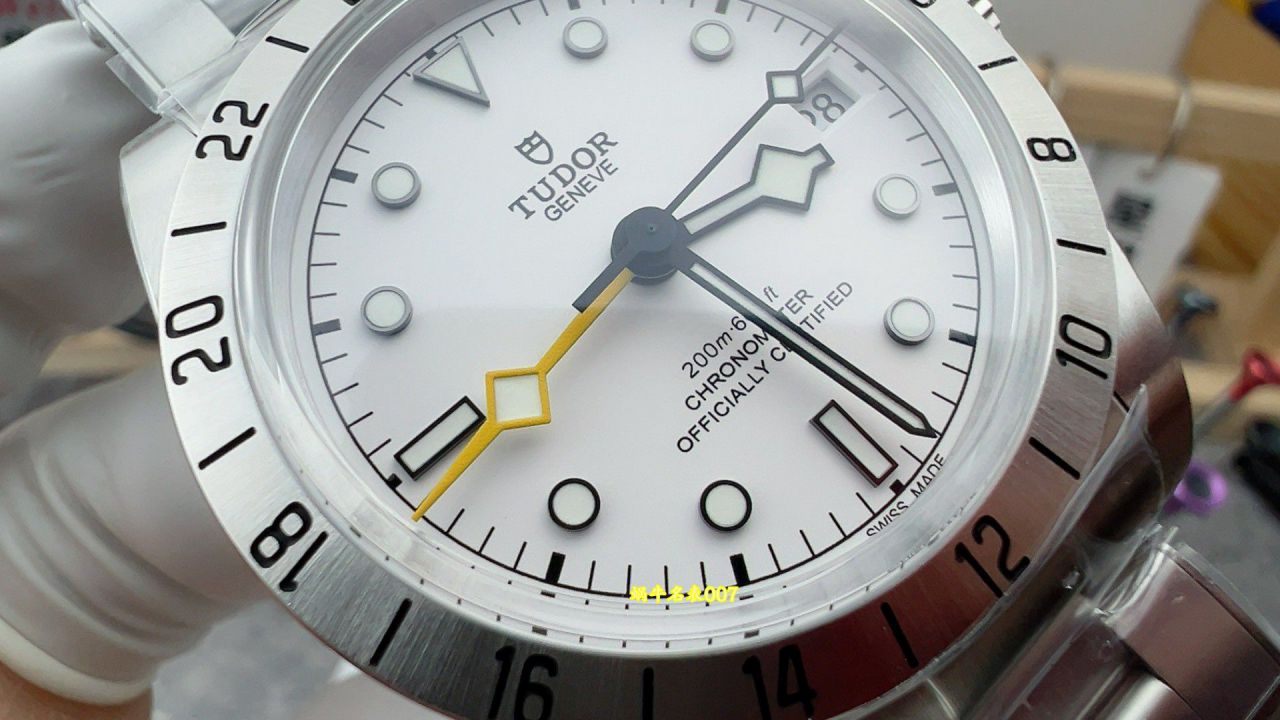 ZF帝舵碧湾GMT复刻手表M79470-0004腕表 /  