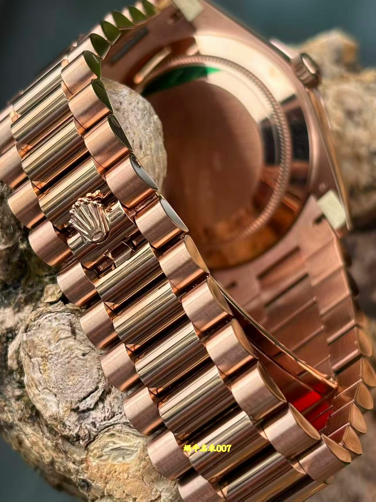 VS劳力士V2配重劳力士星期日历型一比一顶级复刻名表m228235-0025腕表 /  