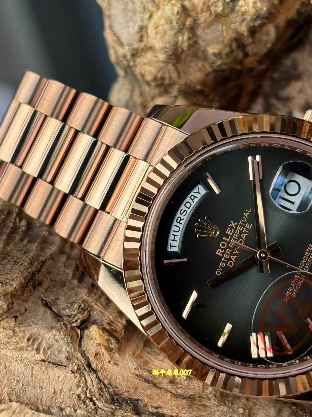 VS劳力士V2配重劳力士星期日历型一比一复刻劳力士m228235-0055腕表 /  