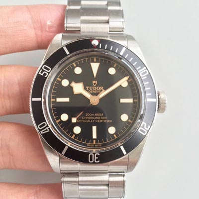 【ZF厂一比一复刻高仿手表】高仿帝舵HERITAGE BLACK BAY系列79220N “帝舵小黑花” 腕表