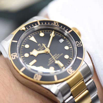 【独家视频评测ZF厂1:1高精仿手表】帝舵TUDOR启承系列79733N腕表