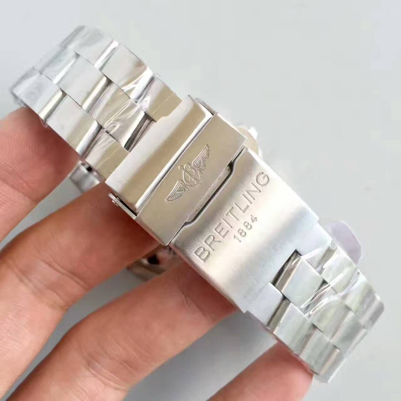 【N厂超A一比一高仿手表】百年灵复仇者系列A3239011/BC34/170A腕表 / BL029