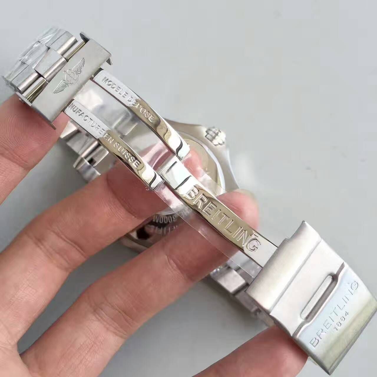 【N厂超A一比一高仿手表】百年灵复仇者系列A3239011/BC34/170A腕表 / BL029