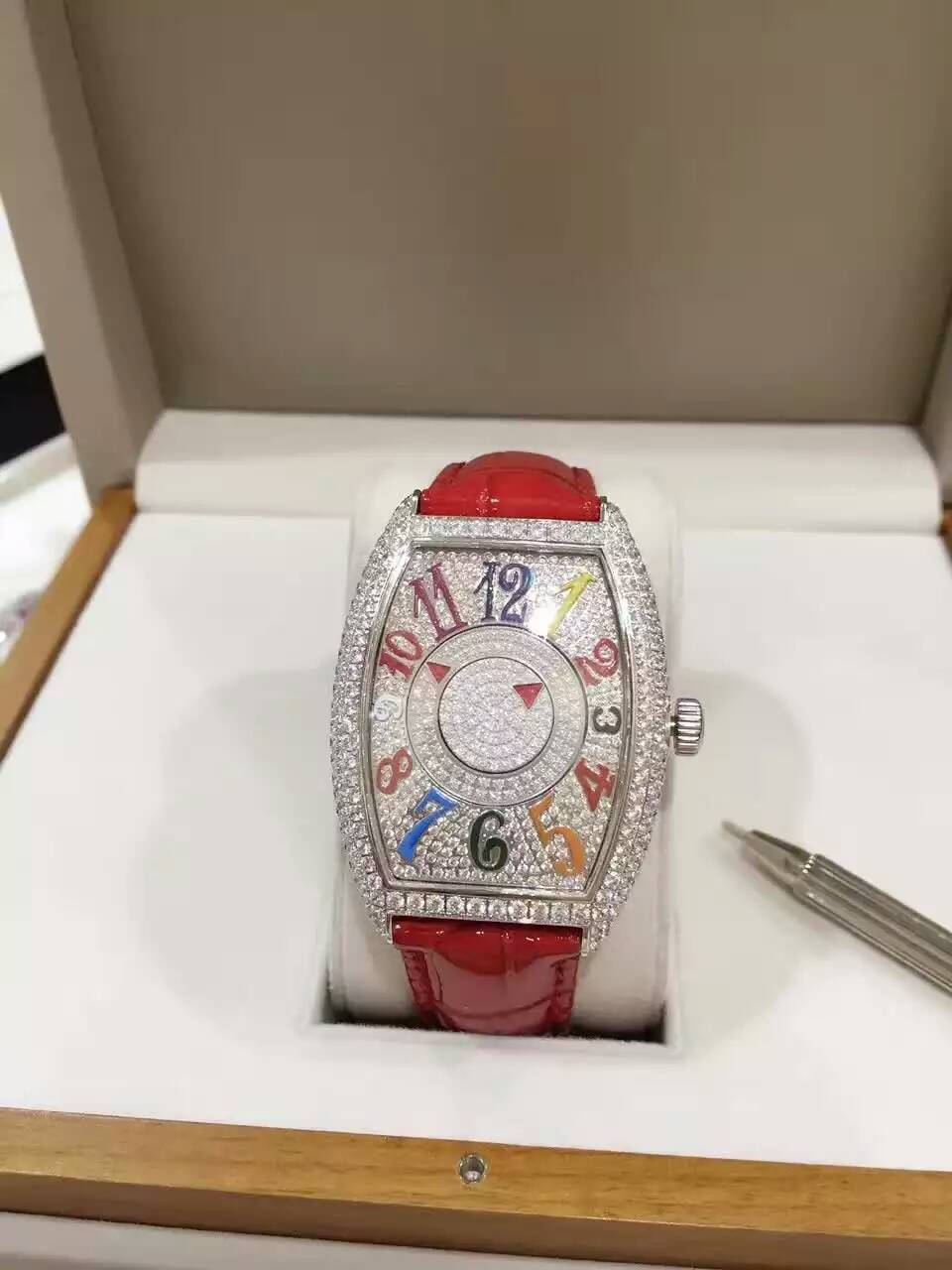 法穆兰DOUBLE MYSTERY 00系列8880 DM D CD女士腕表 / 法穆兰FL09