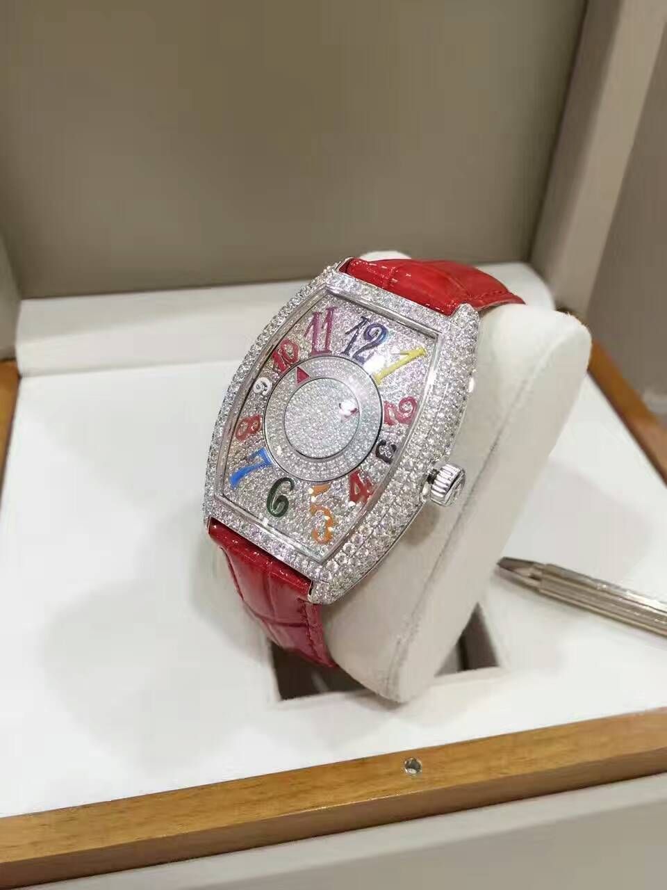 法穆兰DOUBLE MYSTERY 00系列8880 DM D CD女士腕表 / 法穆兰FL09