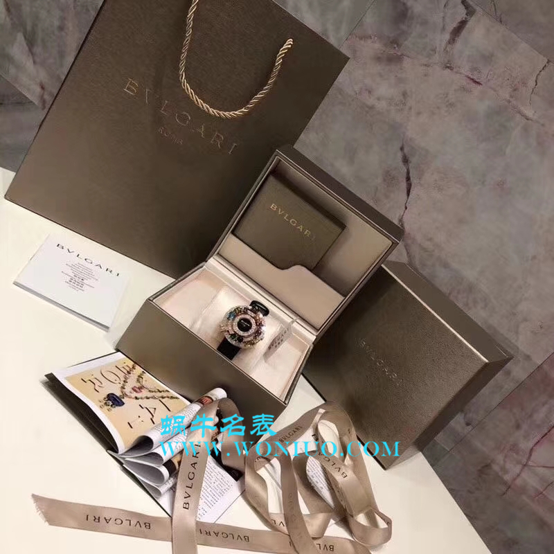 宝格丽astrale珠宝系列腕表闪亮登场 限量发售 按订货顺序出货 黄金镶嵌彩面宝石 / BG011