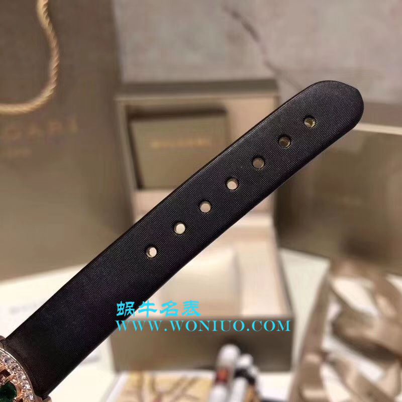 宝格丽astrale珠宝系列腕表闪亮登场 限量发售 按订货顺序出货 黄金镶嵌彩面宝石 / BG011