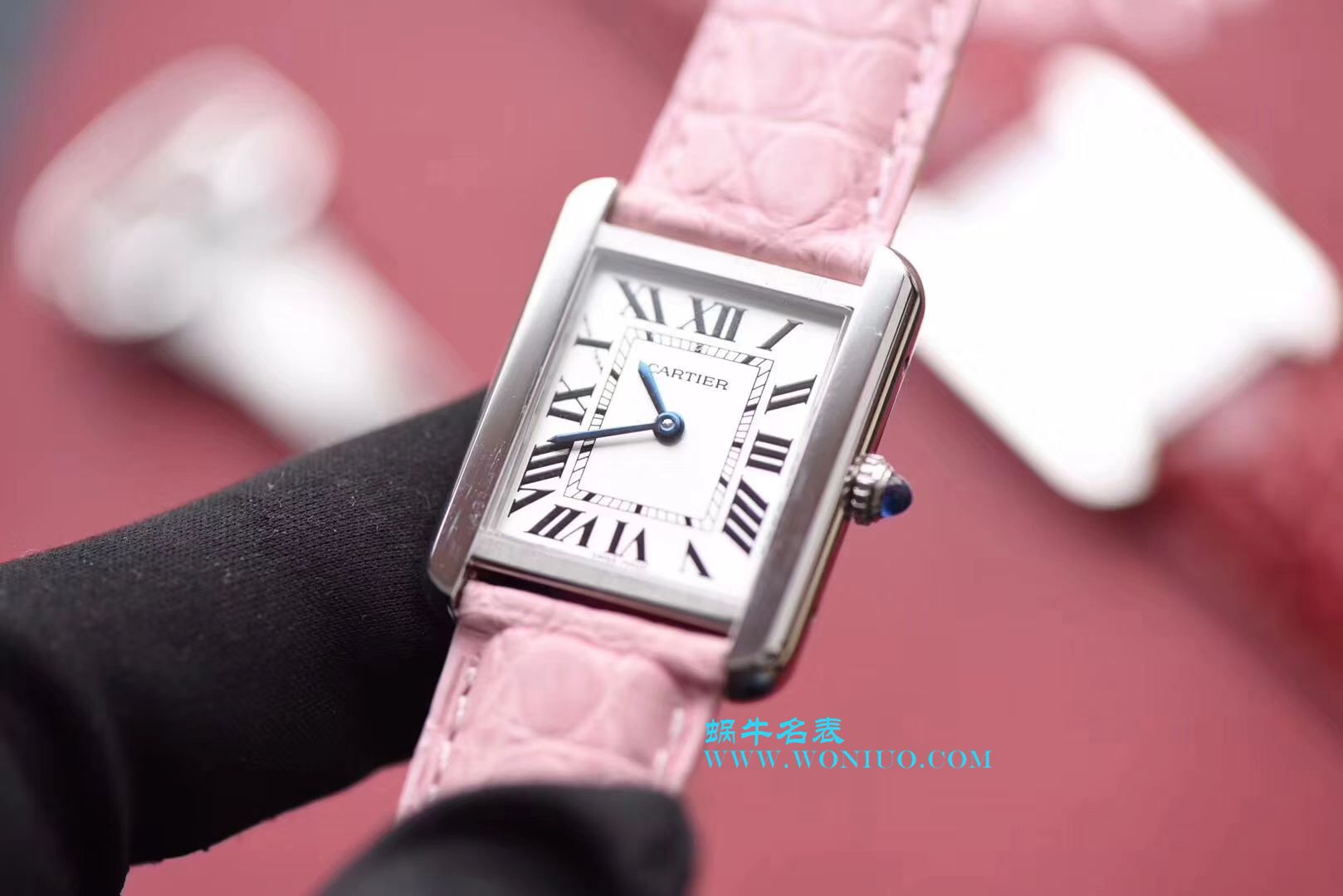 【独家视频测评K11厂一比一超A高仿手表】卡地亚坦克系列 W5200000 粉面女士石英腕表 / KAD008