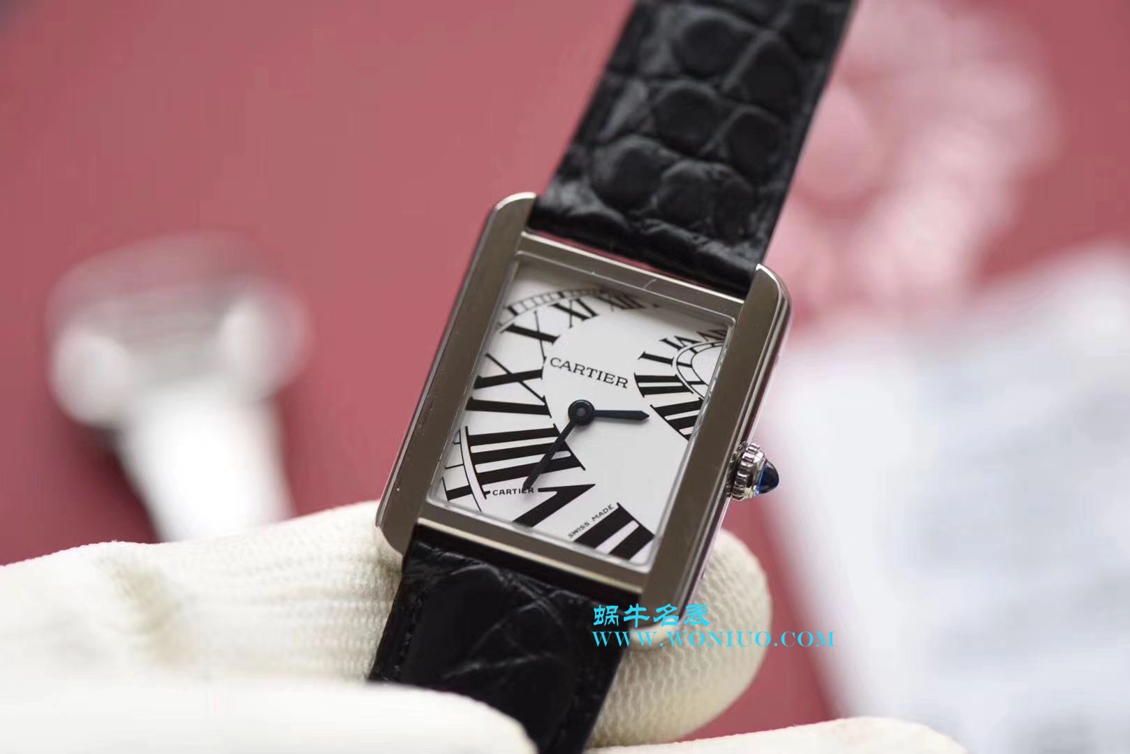 【独家视频测评K11厂一比一超A高仿手表】卡地亚坦克系列 W5200000 粉面女士石英腕表 / KAD008