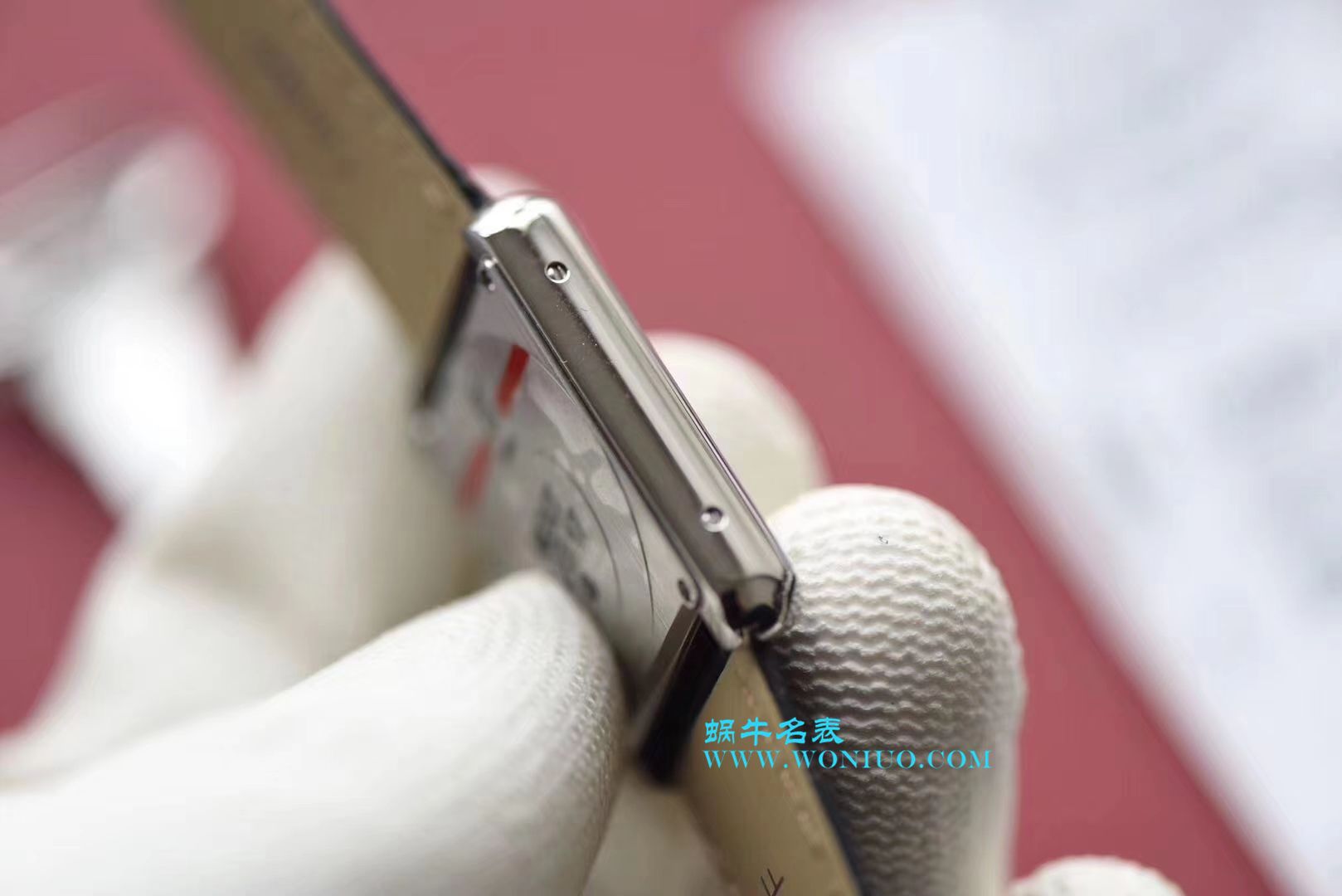 【独家视频测评K11厂一比一超A高仿手表】卡地亚坦克系列 W5200000 粉面女士石英腕表 / KAD008