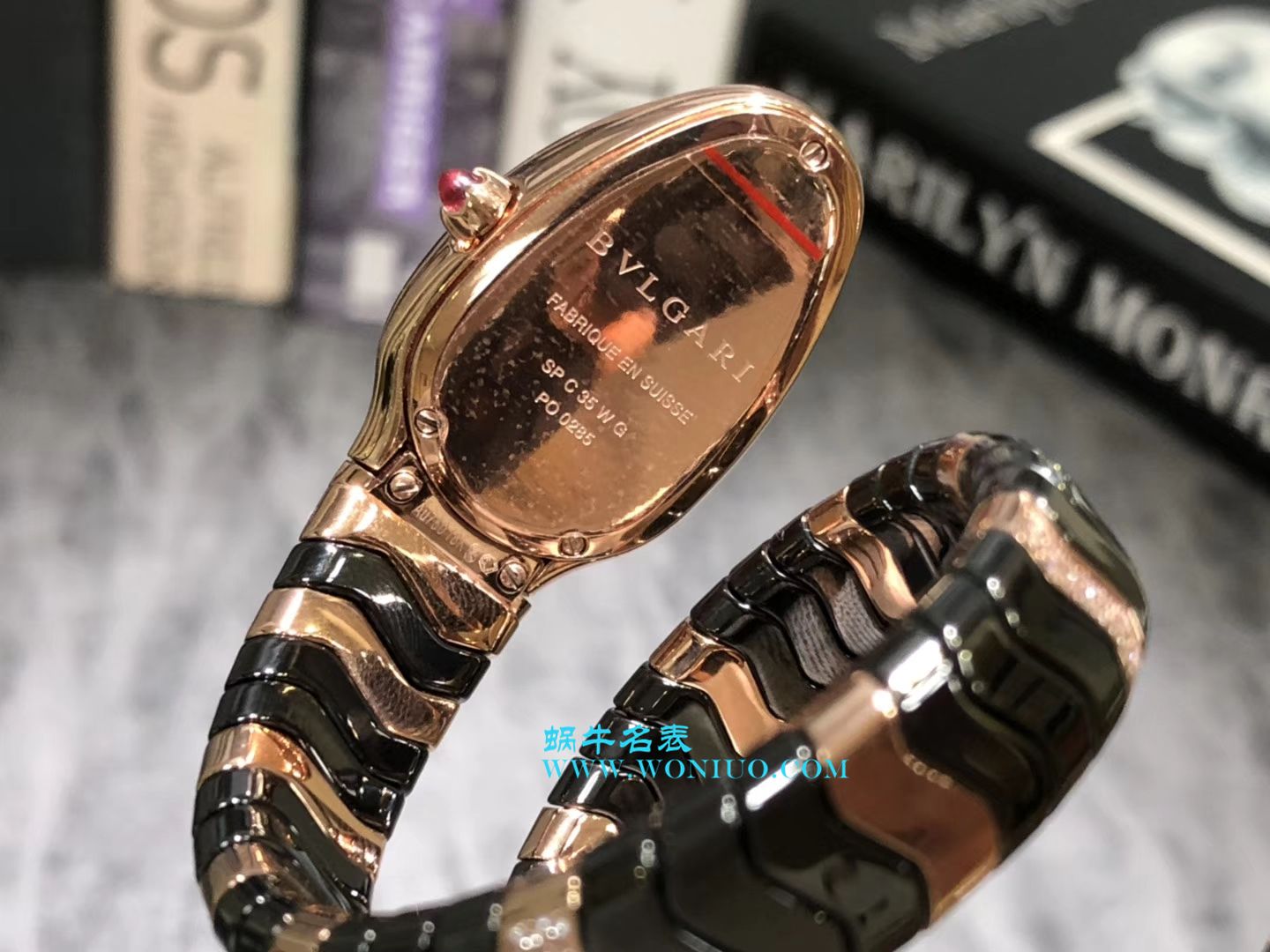 宝格丽Serpenti Spiga系列腕表集女性制表工艺之大成蛇形腕表 / BG005