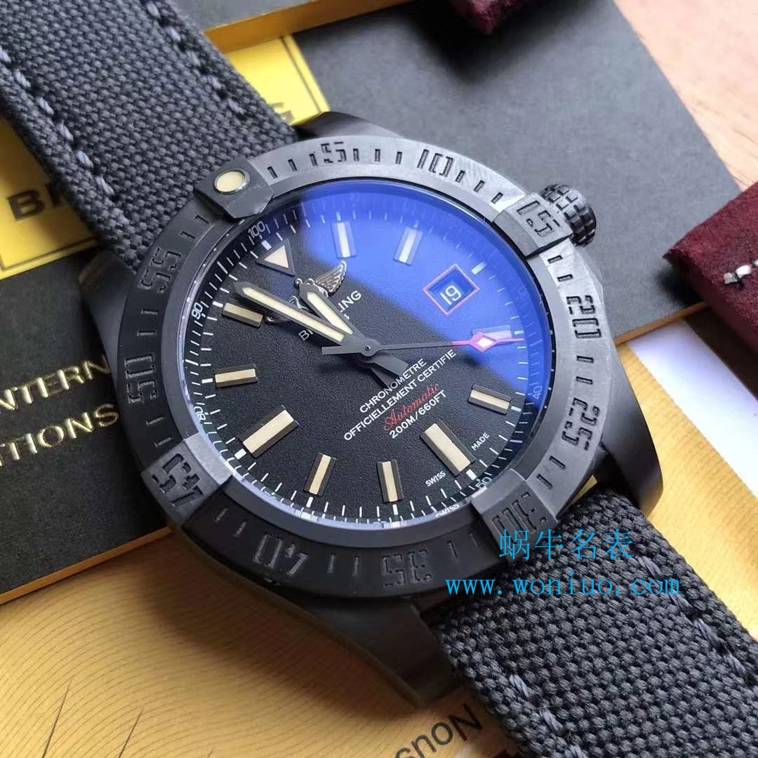 原单新款，百年灵复仇者黑鸟，44mm，原厂钛金属表壳 / BL087