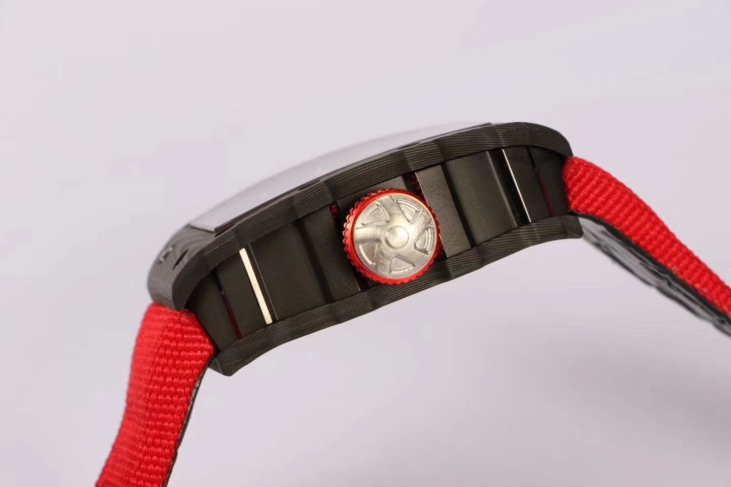 【RICHARD MILLE】复刻高仿RM53-01 这款腕表充满动感与活力 / RM53-01