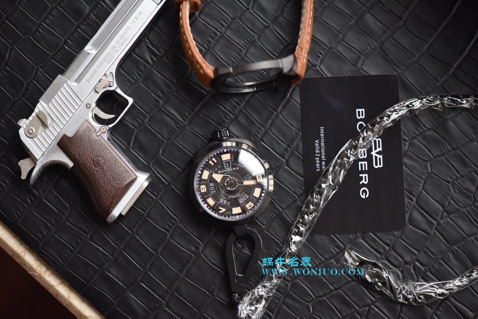 BB FACTORY 巧思之作【一表两用 奇思妙构】BBF出品BOMBERG BOLD系列腕表劲酷登场， / BB002