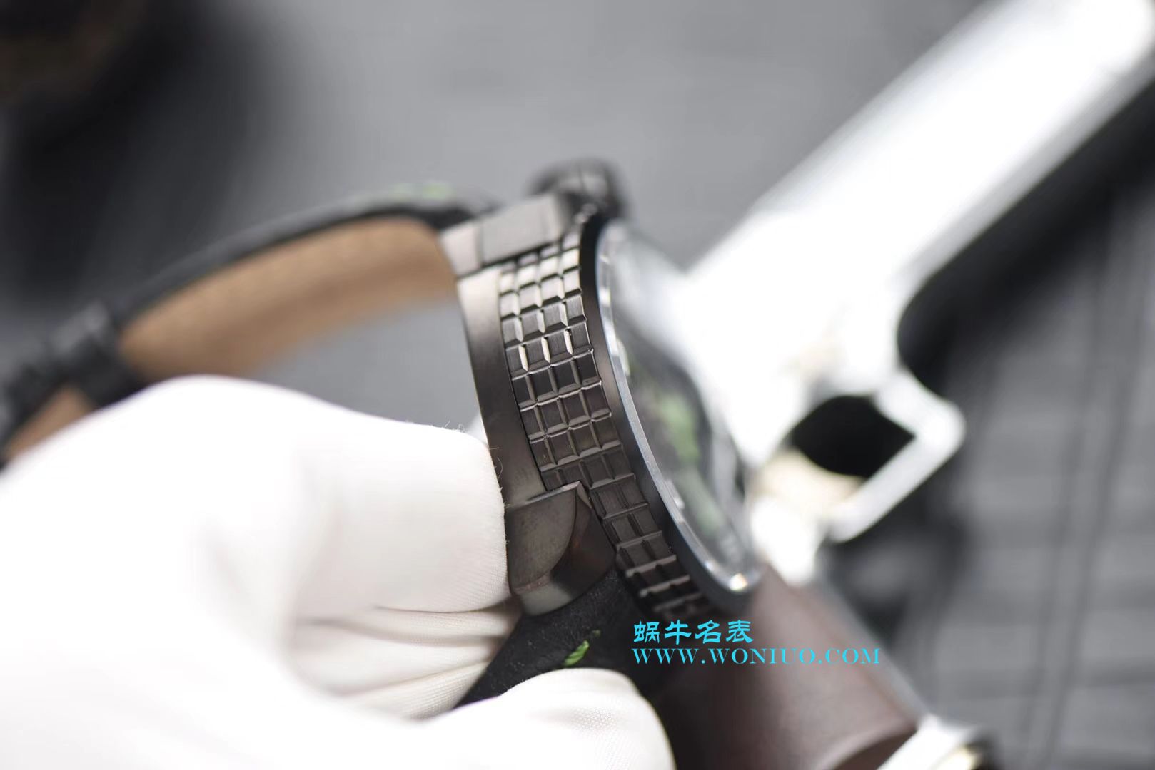 BB FACTORY 巧思之作【一表两用 奇思妙构】BBF出品BOMBERG BOLD系列腕表劲酷登场， / BB002