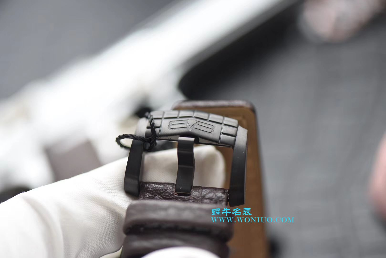 BB FACTORY 巧思之作【一表两用 奇思妙构】BBF出品BOMBERG BOLD系列腕表劲酷登场， / BB002