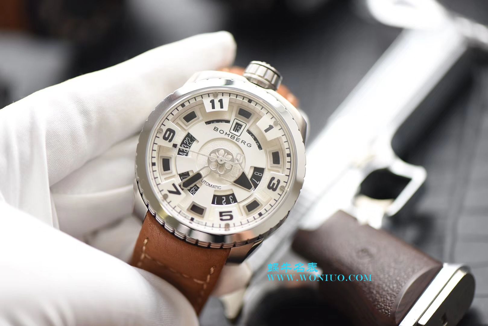 BB FACTORY 巧思之作【一表两用 奇思妙构】BBF出品BOMBERG BOLD系列腕表劲酷登场， / BB002