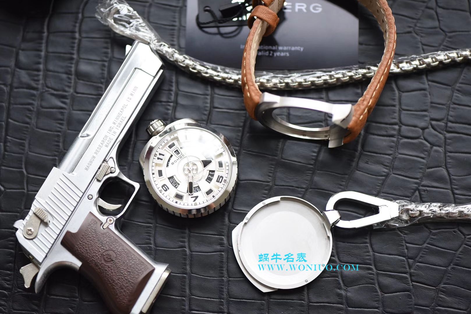 BB FACTORY 巧思之作【一表两用 奇思妙构】BBF出品BOMBERG BOLD系列腕表劲酷登场， / BB002