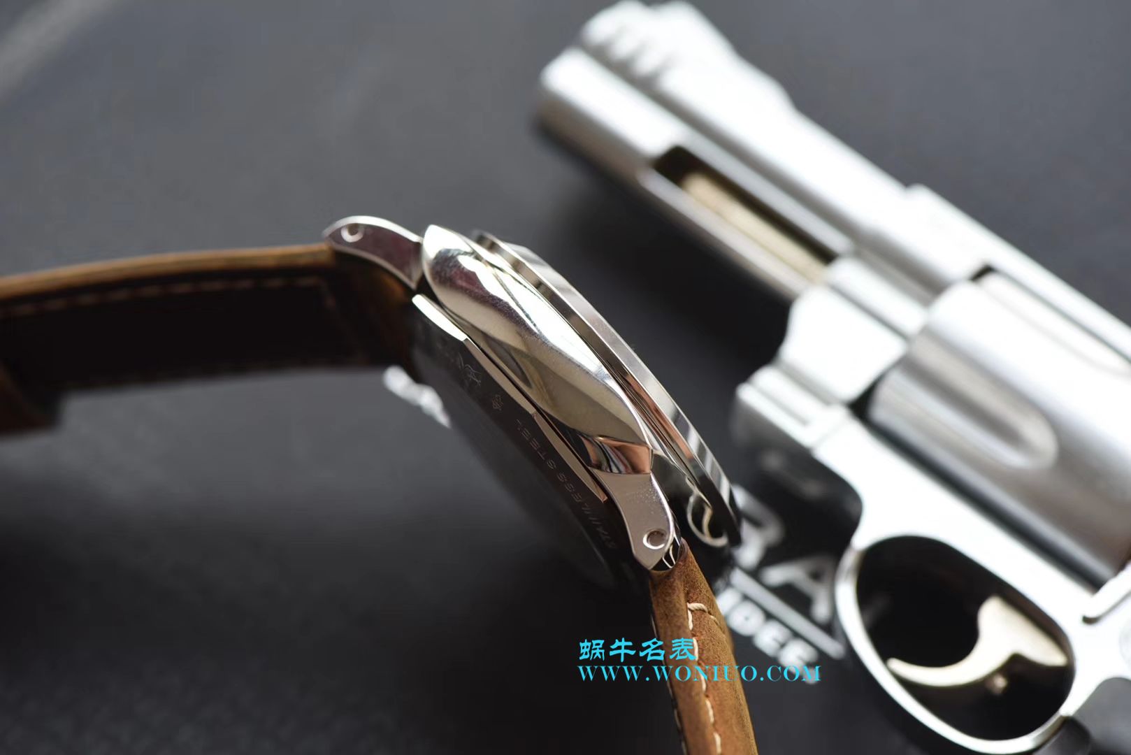 【XF一比一超A复刻高仿手表】沛纳海PAM1523 42MM 女款和 PAM1499 44MM男款情侣手表 / PAM1499