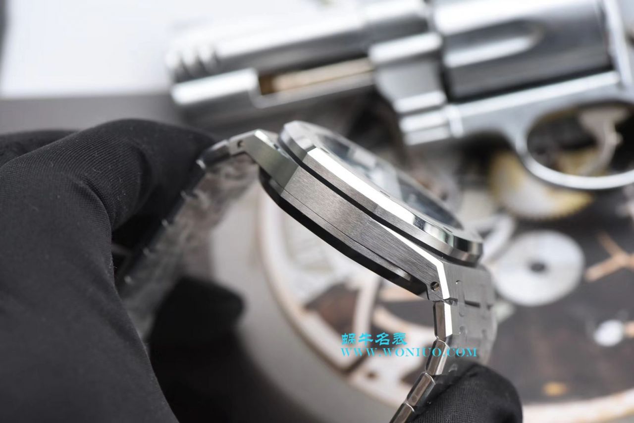 【TWA一比一超A高仿手表】爱彼皇家橡树系列26120ST.OO.1220ST.02腕表蓝面、26120ST.OO.1220ST.01白、26120ST.OO.1220ST.03黑 / AP138