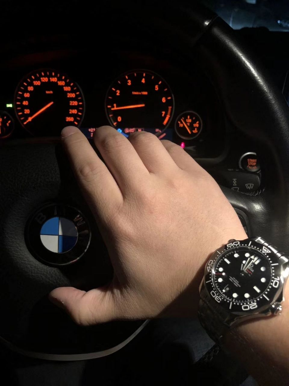 【VS一比一复刻高仿手表】欧米茄海马系列210.30.42.20.01.001腕表 / M333