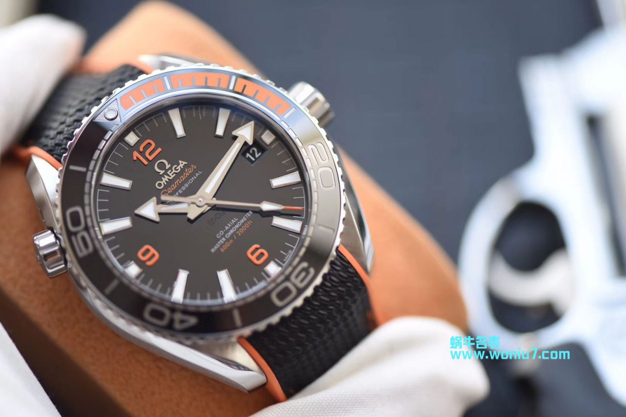 【VS一比一顶级复刻高仿手表】欧米茄海洋宇宙600米215.30.44.21.01.002腕表 