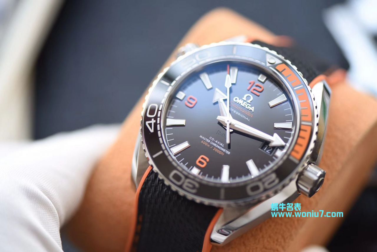 【VS一比一顶级复刻高仿手表】欧米茄海洋宇宙600米215.30.44.21.01.002腕表 