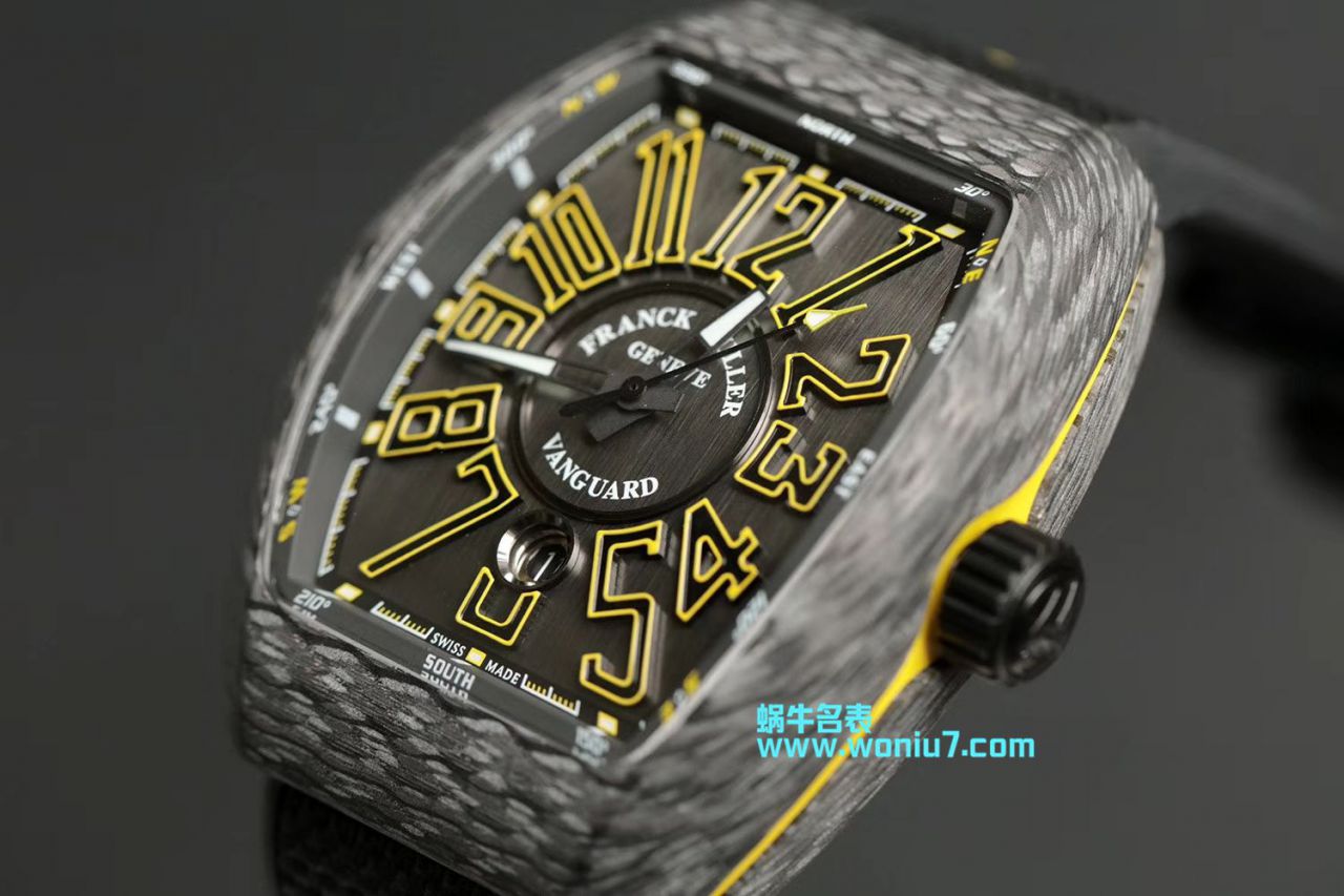 法穆兰FRANCK MULLER复刻高仿再创新作V45在夜幕低垂之时，Vanguard Carbon  fibre 展现充满未来感的外型，令人耳目一新 / FL026