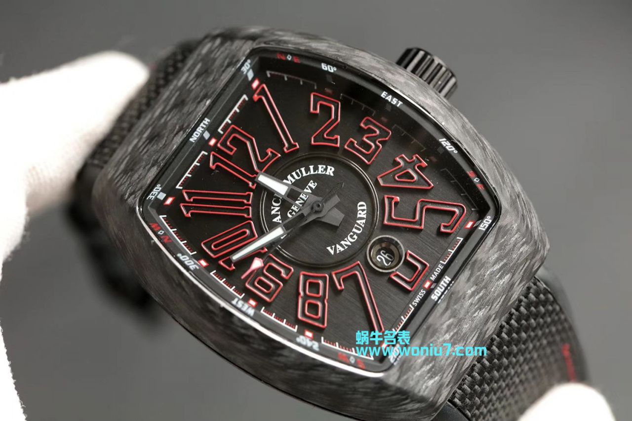 法穆兰FRANCK MULLER复刻高仿再创新作V45在夜幕低垂之时，Vanguard Carbon  fibre 展现充满未来感的外型，令人耳目一新 / FL026