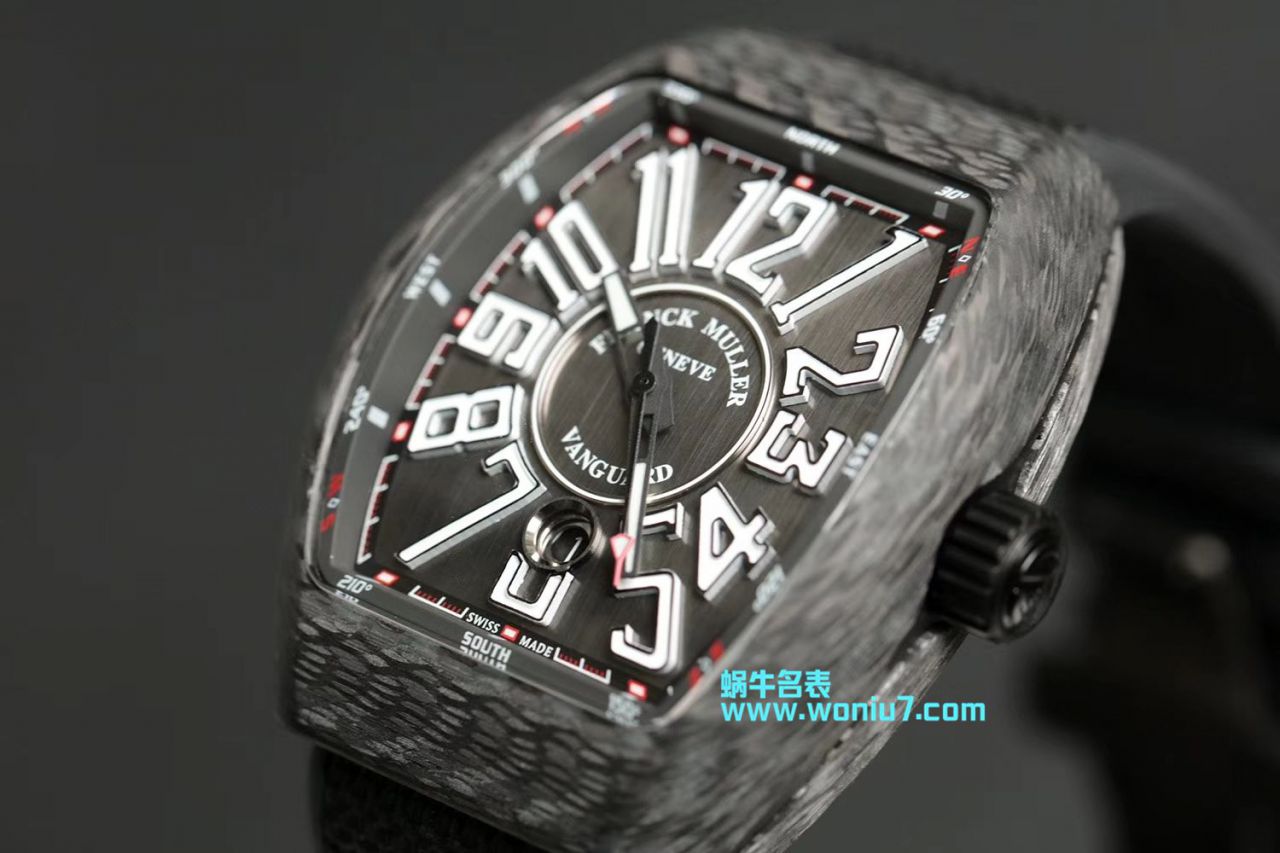 法穆兰FRANCK MULLER复刻高仿再创新作V45在夜幕低垂之时，Vanguard Carbon  fibre 展现充满未来感的外型，令人耳目一新 / FL026