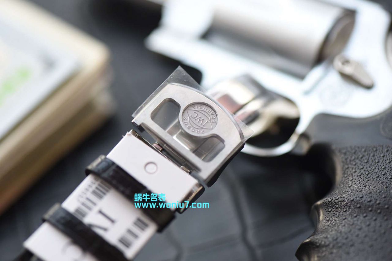 【YL一比一顶级克隆高仿手表】YL最新年历 诱惑绿面万国年历IW503510腕表 / WG173