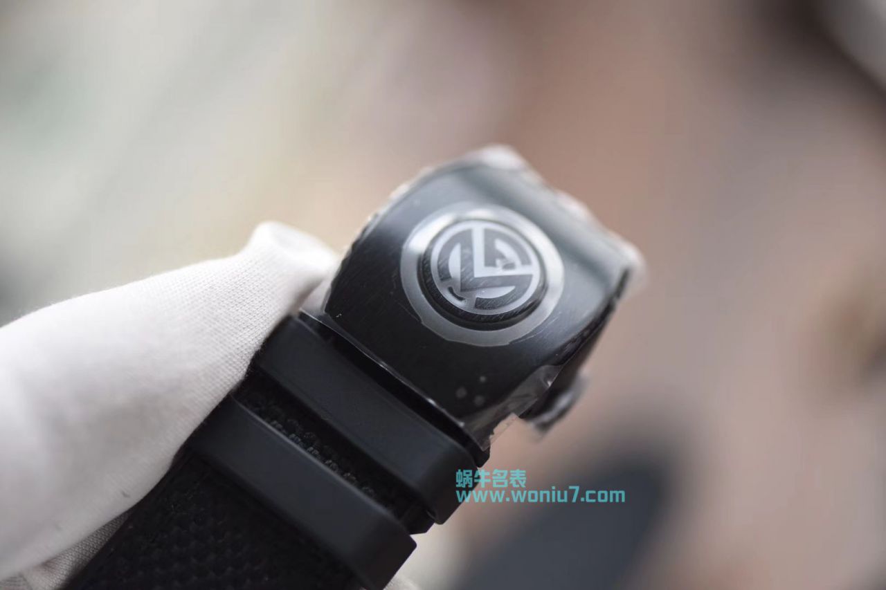 【JB一比一超A精高仿手表】法穆兰NEW SARATOGE系列V 45 T SQT CARBONE陀飞轮腕表 / FL030