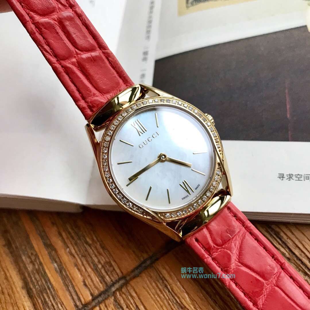 高端原单女装硬货！下手要快！Gucci新款真钻石英女表，表盘镶嵌52颗Vs1.1真钻、珍珠贝母面 / GUCCI KK11