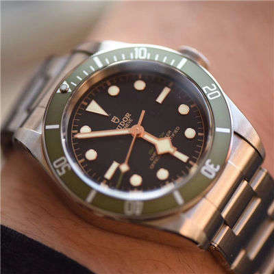 【ZF小绿花特别版】帝舵启承系列复刻高仿Black Bay潜水表腕表