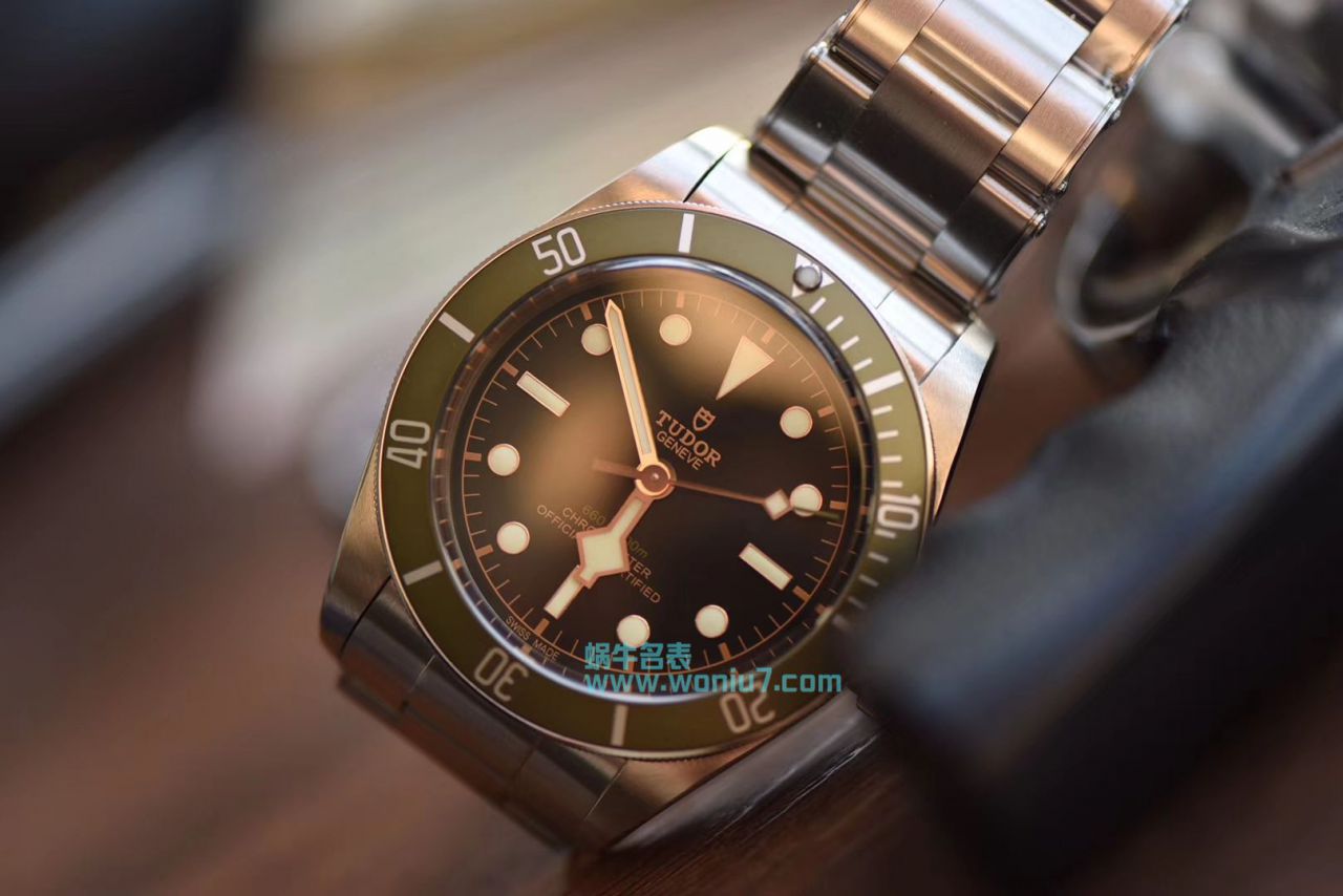 【ZF小绿花特别版】帝舵启承系列复刻高仿Black Bay潜水表腕表 / DT032
