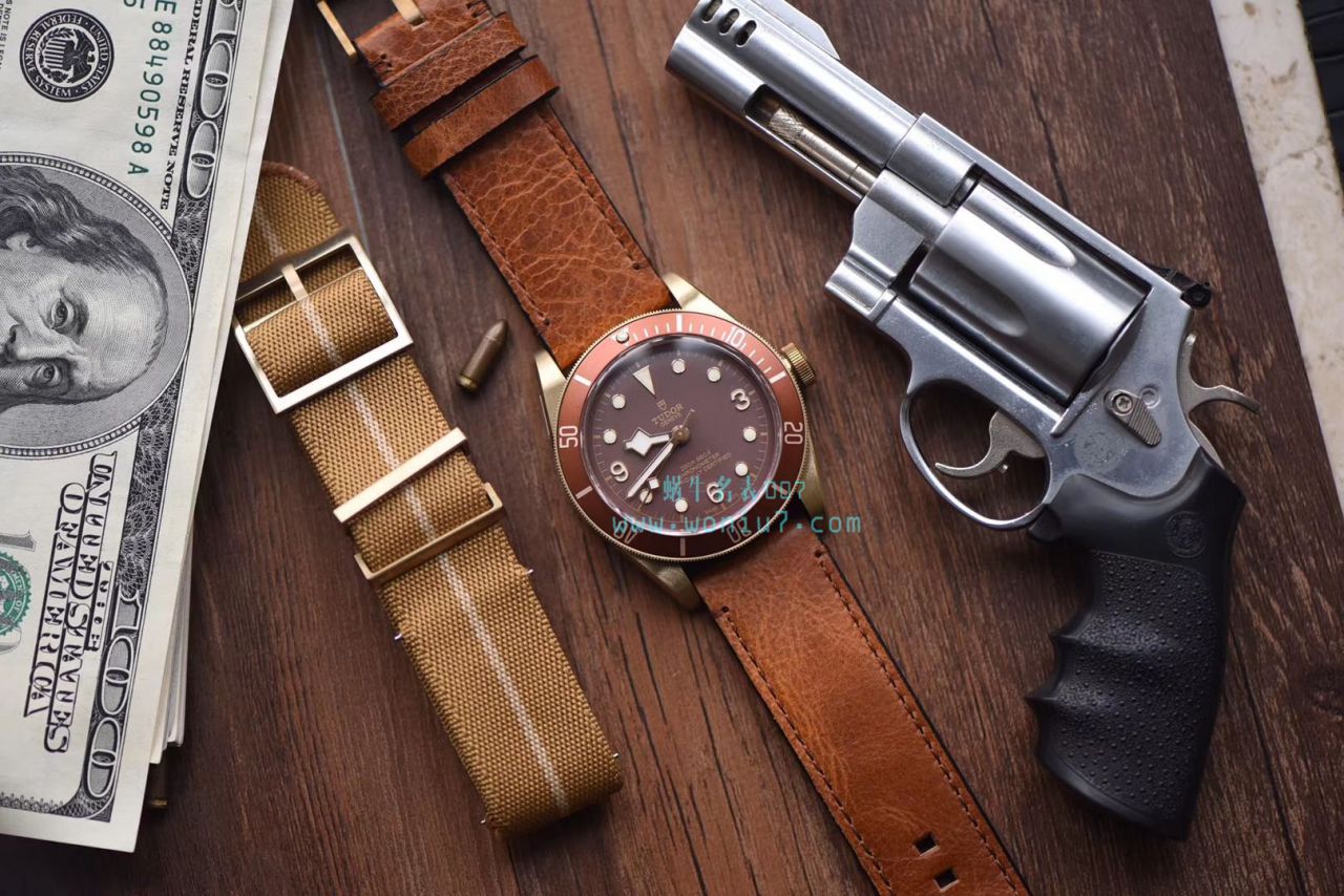 【独家视频测评KW1:1超A高仿手表】帝舵启承系列M79250BM-0001 小铜花V2版本 / DTBA018A