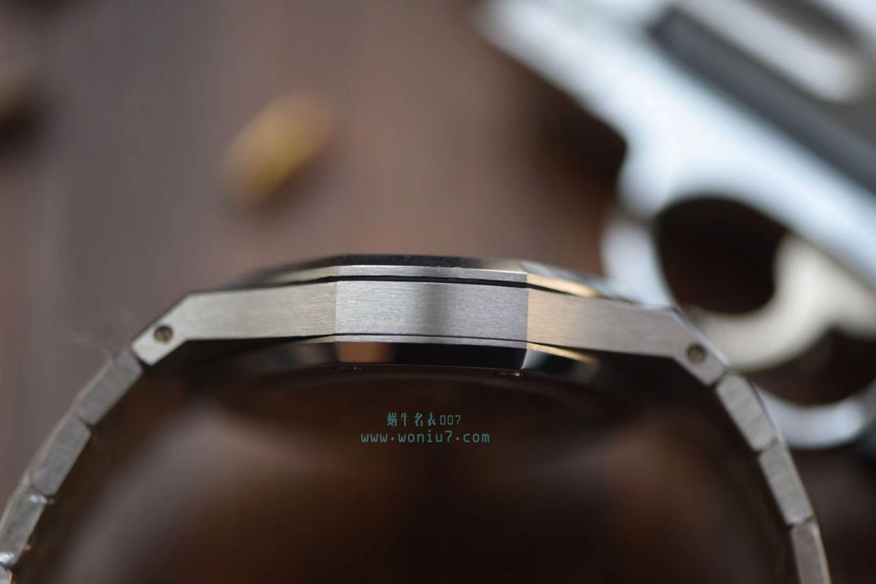 【JF一比一超A高仿手表】爱彼皇家橡树系列15202ST.OO.0944ST.03腕表 / AP152