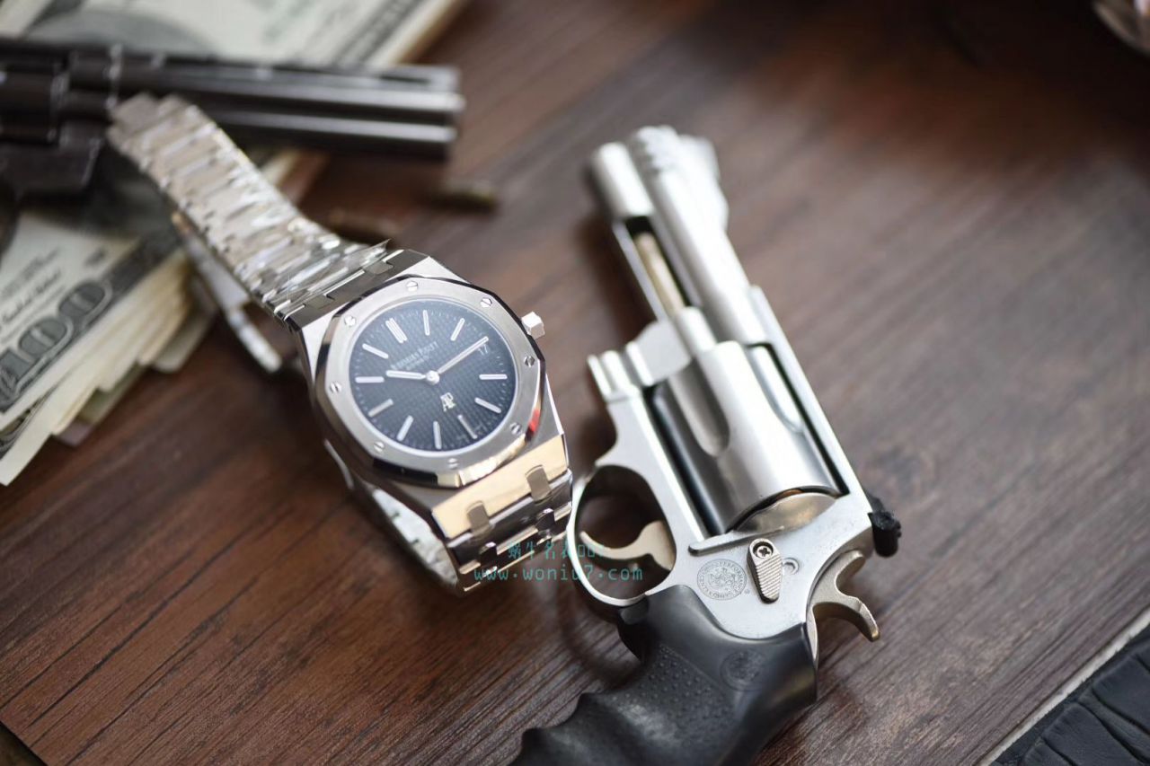 【JF一比一超A高仿手表】爱彼皇家橡树系列15202ST.OO.0944ST.03腕表 / AP152