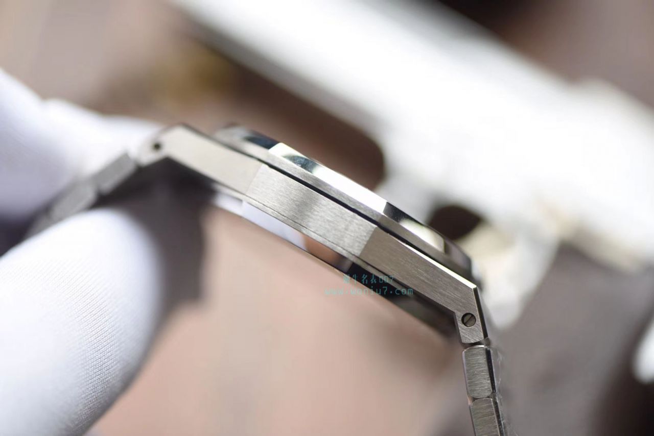 【视频解说】JF厂一比一高精仿手表之爱彼皇家橡树系列15400ST.OO.1220ST.02男表 / APBF022B