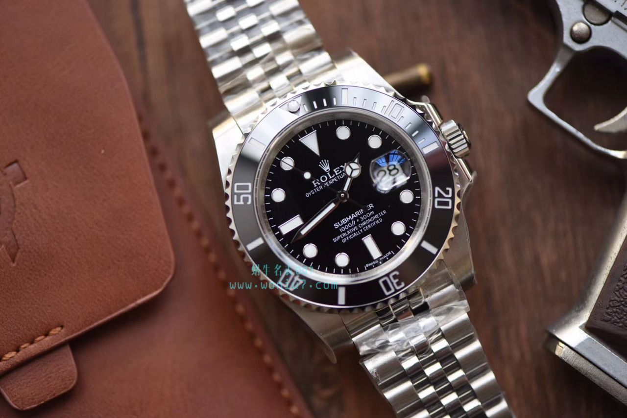 【V9厂出品，搭配五珠链】劳力士潜航者型顶级复刻高仿116610LN-97200 黑盘腕表(黑水鬼)、116610LV-97200 绿盘腕表(绿水鬼) / R268