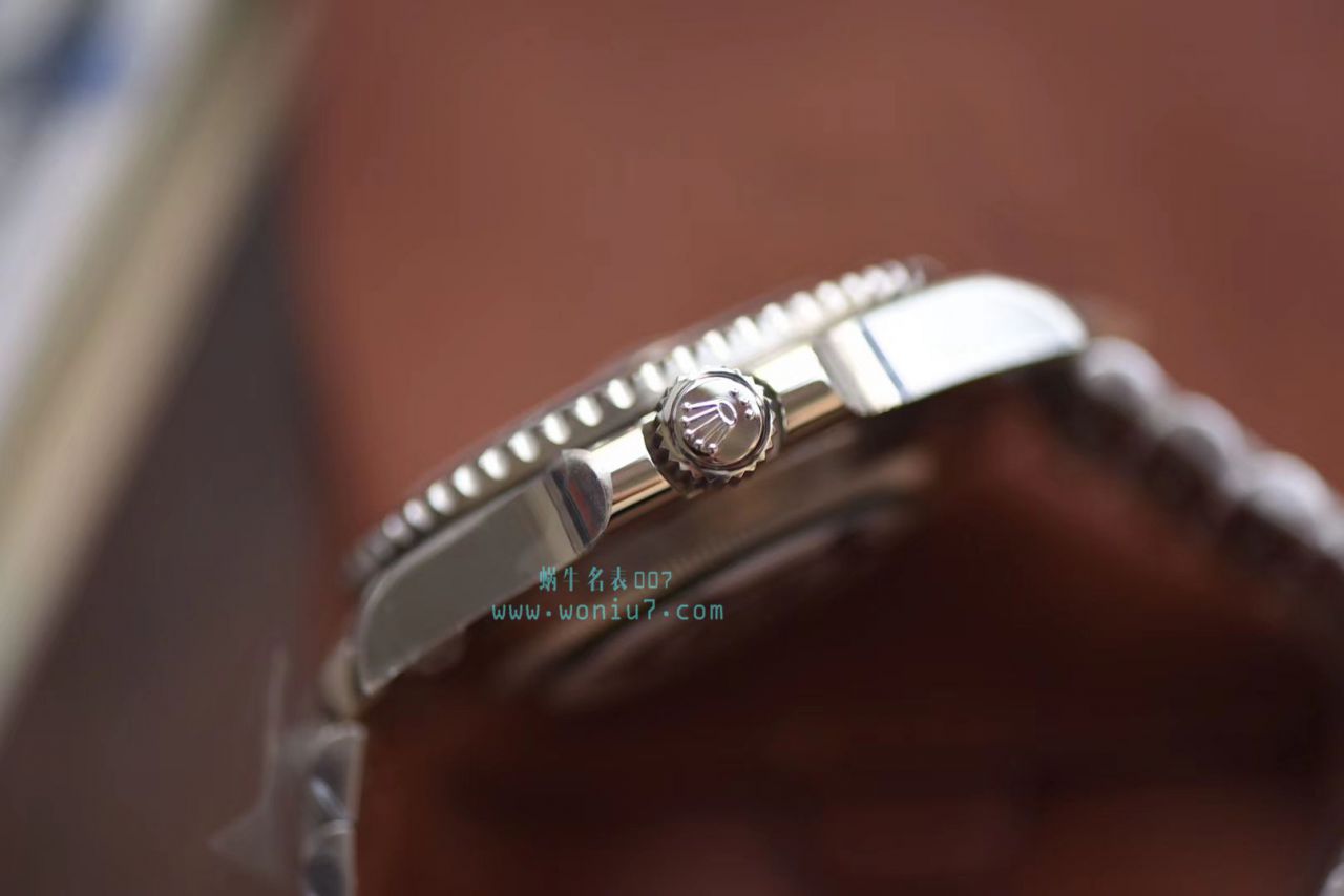 【V9厂出品，搭配五珠链】劳力士潜航者型顶级复刻高仿116610LN-97200 黑盘腕表(黑水鬼)、116610LV-97200 绿盘腕表(绿水鬼) / R268
