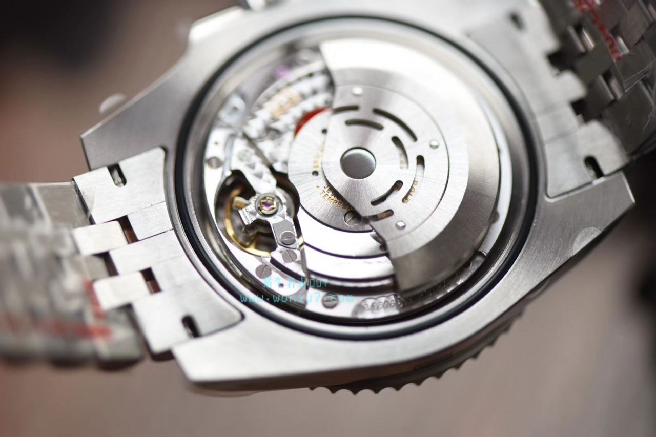 【V9厂出品，搭配五珠链】劳力士潜航者型顶级复刻高仿116610LN-97200 黑盘腕表(黑水鬼)、116610LV-97200 绿盘腕表(绿水鬼) / R268