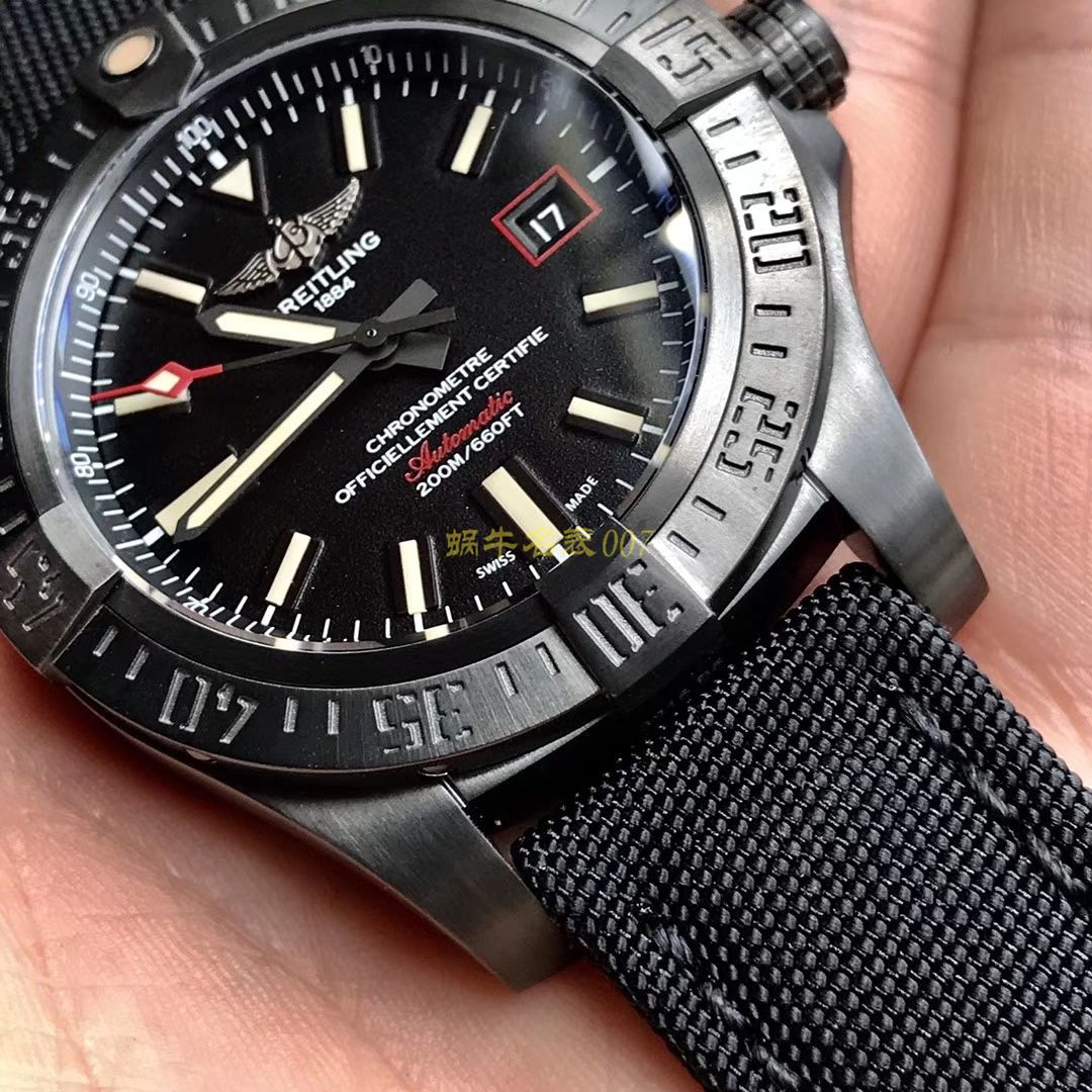 原单新款，百年灵复仇者黑鸟，44mm，原厂钛金属表壳 / BL087