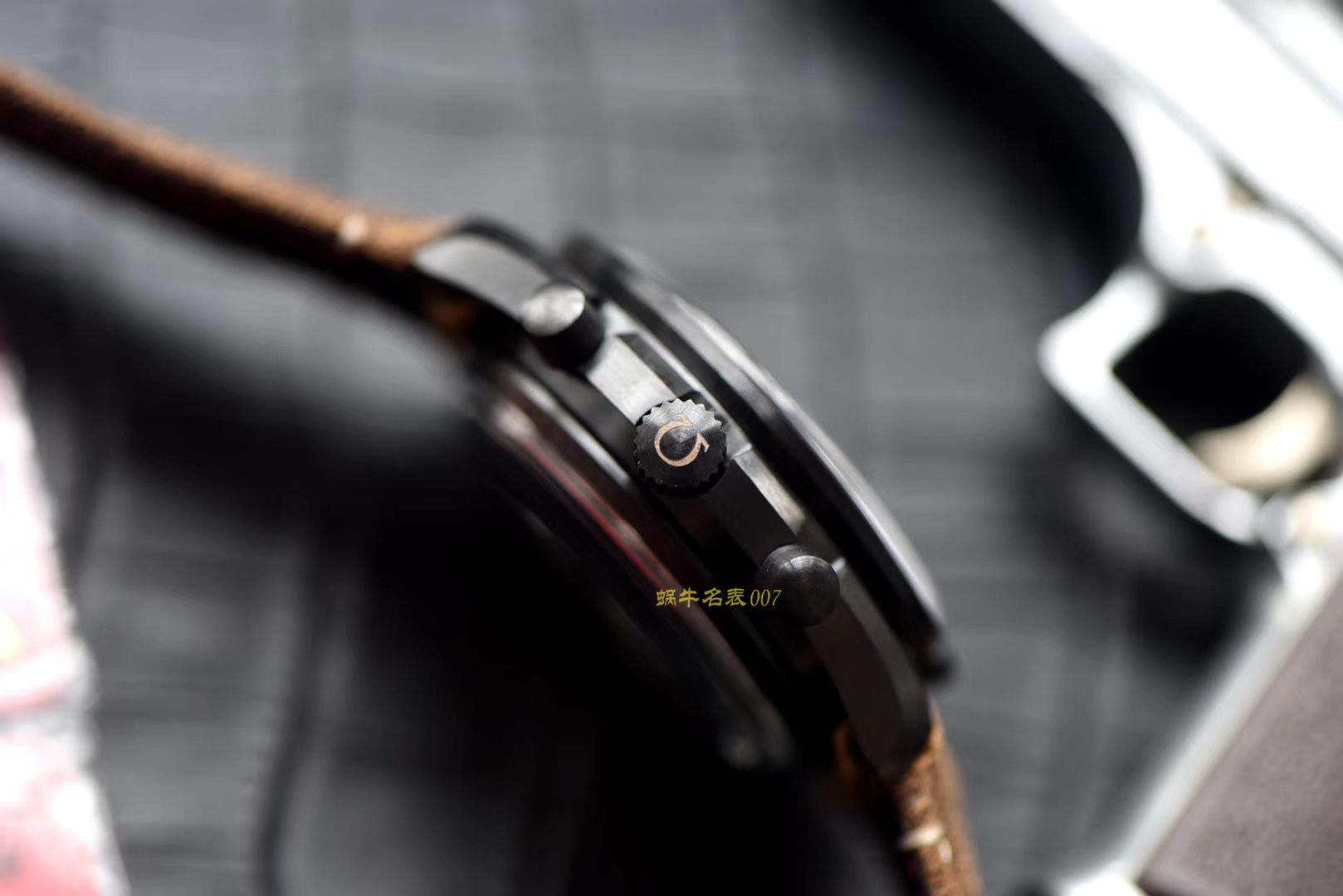 欧米茄超霸系列311.92.44.51.01.006腕表【OM厂一比一复刻高仿手表月之暗面】 / M351