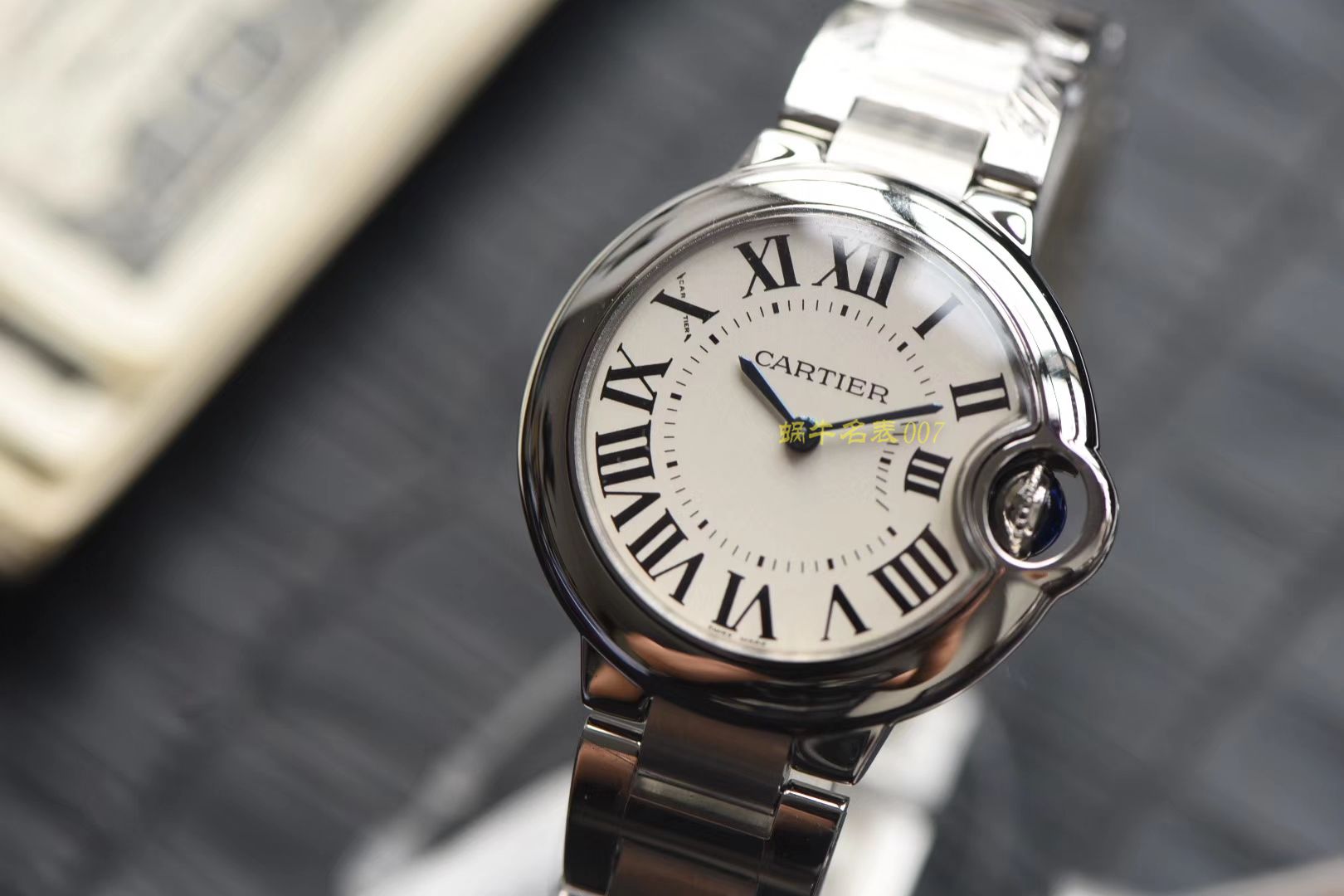 V6出品蓝气球新品～33mm白光面女表 