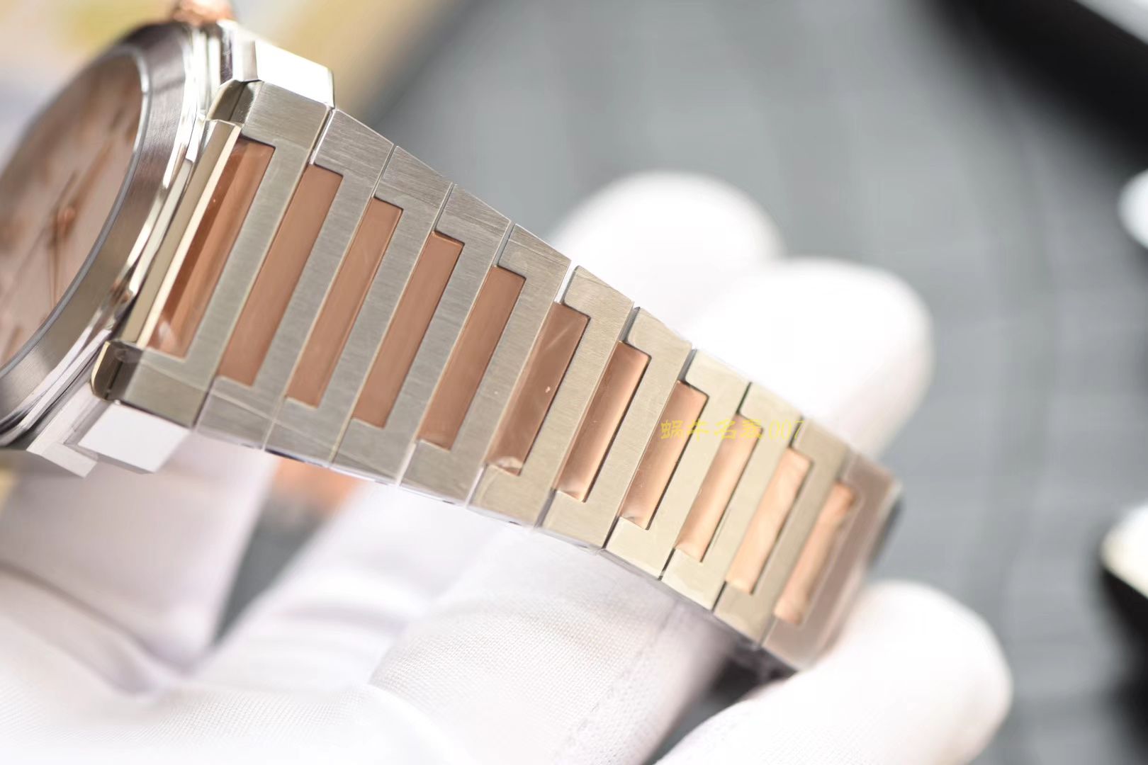 宝格丽OCTO系列102118 BGO38WSPGD腕表【台湾厂一比一复刻高仿手表】 / BG023