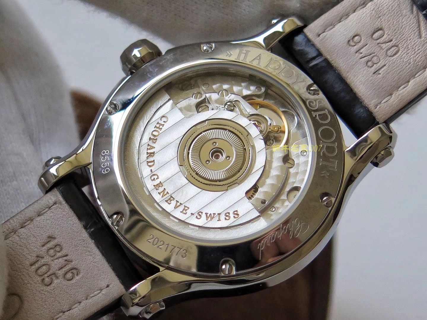 萧邦 HAPPY SPORT MEDIUM AUTOMATIC系列 278559-3001 顶级复刻高仿女士手表 / XB015