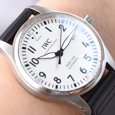 IWC万国表飞行员马克十八系列IW327002腕表【V7一比一超A高精仿手表】