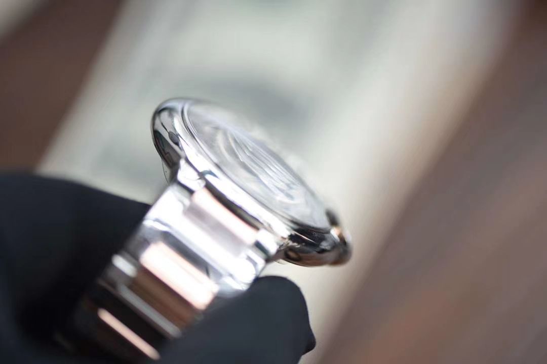 卡地亚蓝气球系列W2BB0004腕表【V9厂一比一复刻高仿手表】V9厂18K包金蓝气球间金款男款42毫米 / K208